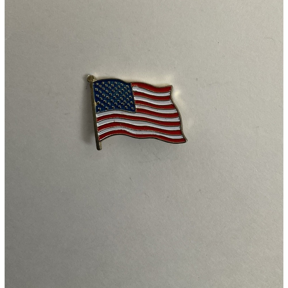 American Flag Pin Gold Tone USA Patriotic Lapel Pin Hat Pinback Brooch